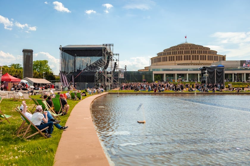 Publiczność na Festiwalu 3-Maj&oacute;wka we Wrocławiu