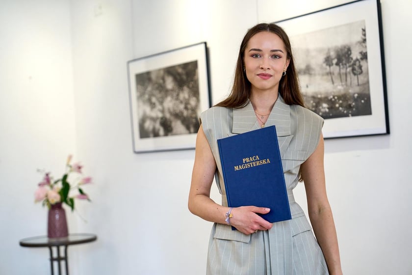Na zdjęciach prace Karoliny Jabłońskiej, kt&oacute;rej wystawa do 10 czerwca w Oficynie Graficznej Tyszkiewicz