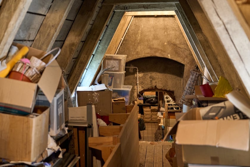 IV piętro w kamieniczce &bdquo;Małgosia&rdquo; &ndash; strych i przejście między dwoma niegdyś kamieniczkami