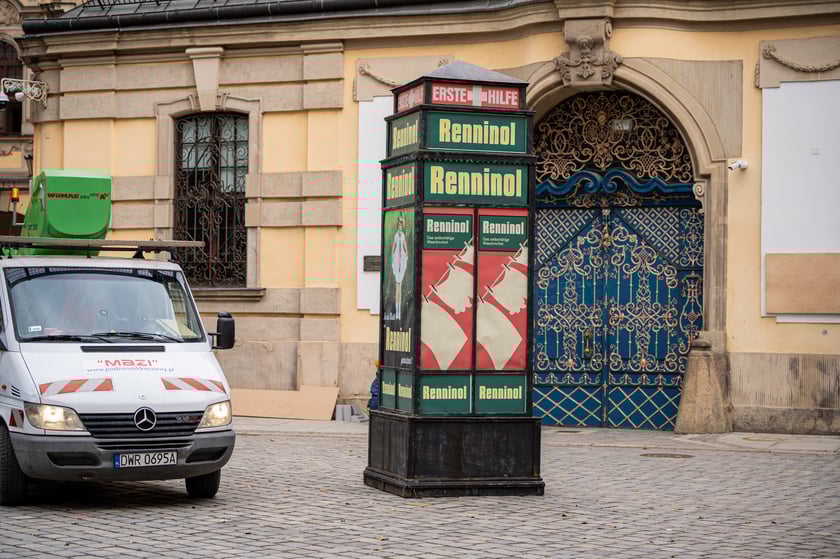 Tak wyglądał w 2024 roku plan zdjęciowy &bdquo;Breslau&rdquo; na placu Uniwersyteckim&nbsp;