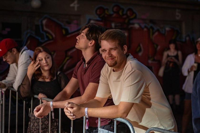 Na zdjęciach sobotni wiecz&oacute;r (19 lipca) na Festiwalu WROsound