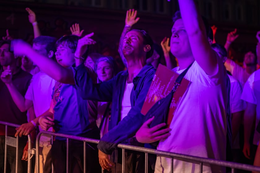 Na zdjęciach sobotni wiecz&oacute;r (19 lipca) na Festiwalu WROsound