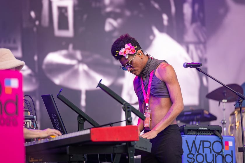 Na zdjęciach sobotni wiecz&oacute;r (19 lipca) na Festiwalu WROsound