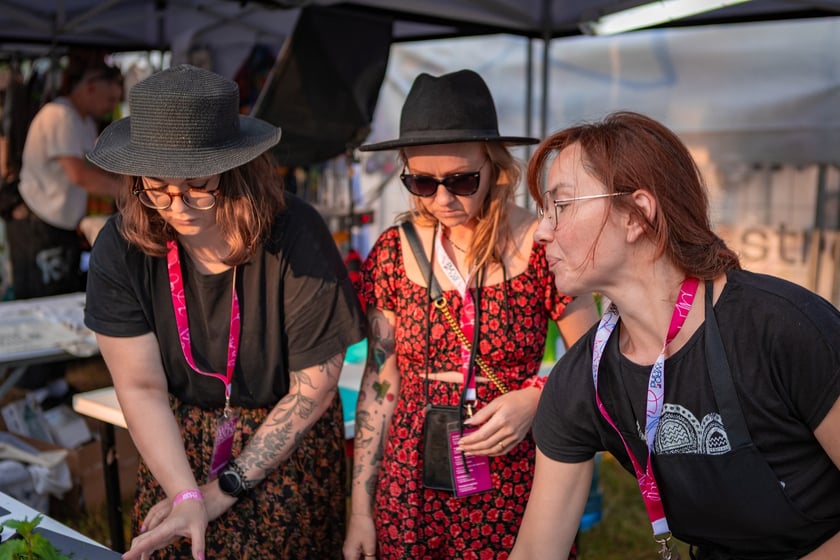 Na zdjęciach sobotni wiecz&oacute;r (19 lipca) na Festiwalu WROsound