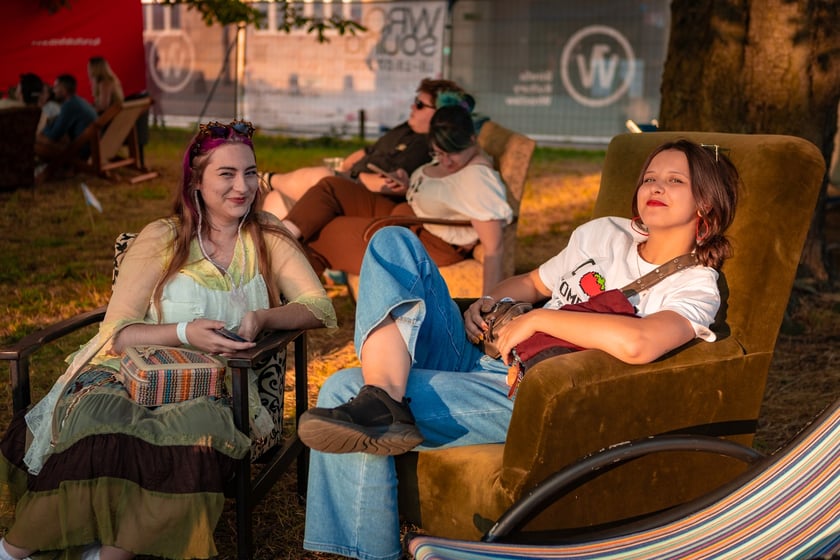 Na zdjęciach sobotni wiecz&oacute;r (19 lipca) na Festiwalu WROsound