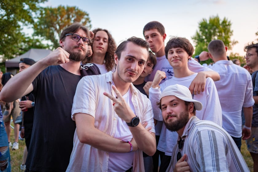 Na zdjęciach sobotni wiecz&oacute;r (19 lipca) na Festiwalu WROsound