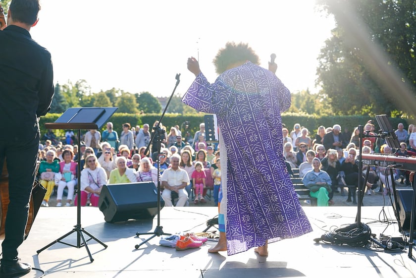 Koncert z cyklu Muzyczne Parki Wrocławia - Sępolno, Emose Uhunmwangho, 24 sierpnia