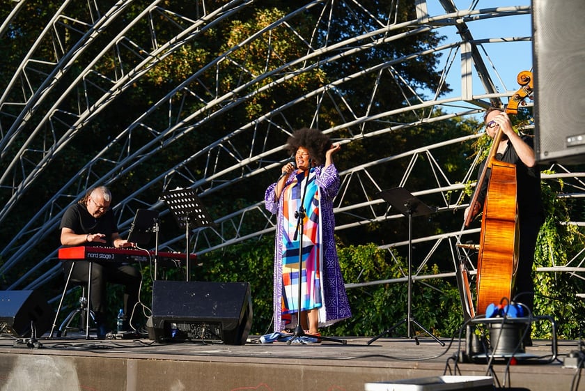 Koncert z cyklu Muzyczne Parki Wrocławia - Sępolno, Emose Uhunmwangho, 24 sierpnia