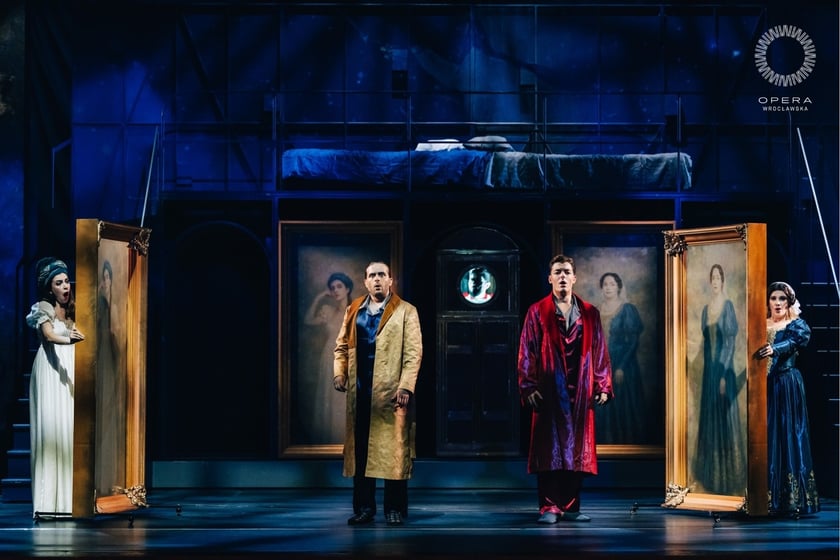 Sceny ze &bdquo;Strasznego dworu&rdquo; w Operze Wrocławskiej