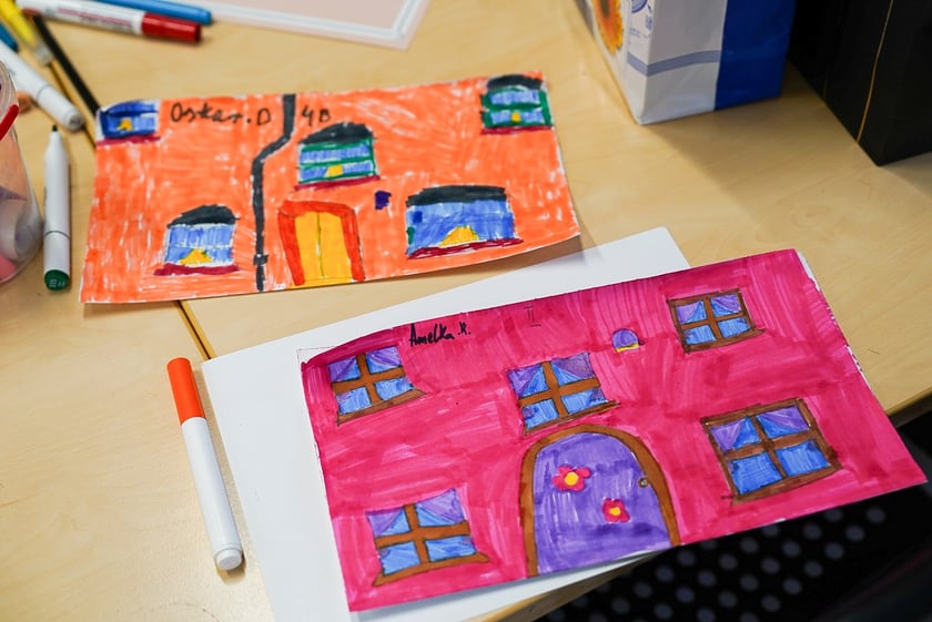 Warsztaty dla dzieci w CIM &bdquo;Nowe Łąki&rdquo; z udziałem Jakuba Plączkowskiego, wrocławskiego Nikifora