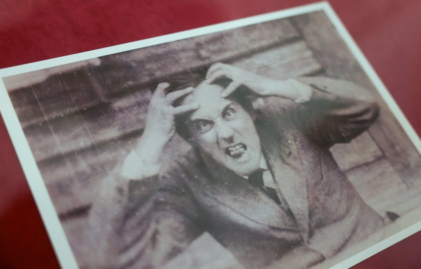 Eksponaty na jednodniowej wystawie  „O! Witkacy” w 86. rocznicę śmierci Witkacego