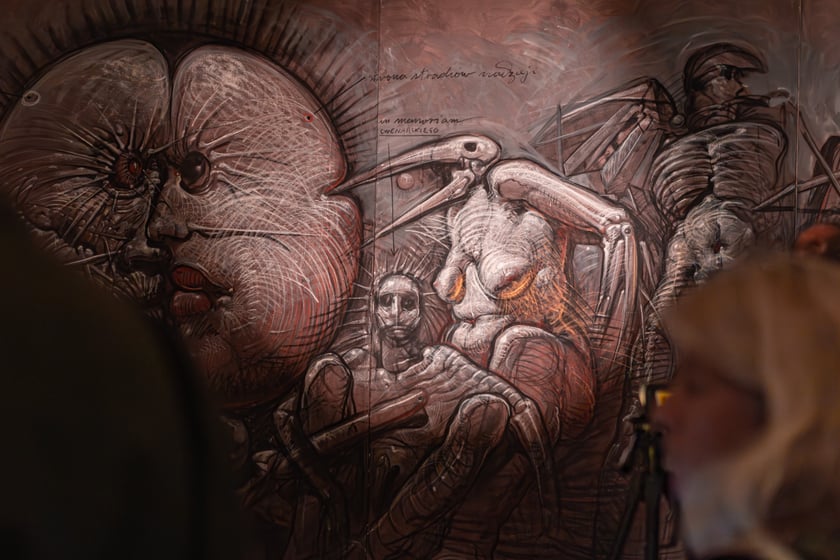 Wystawa poświęcona Waldemarowi Cwenarskiemu w Pawilonie Czterech Kopuł tuż przed otwarciem