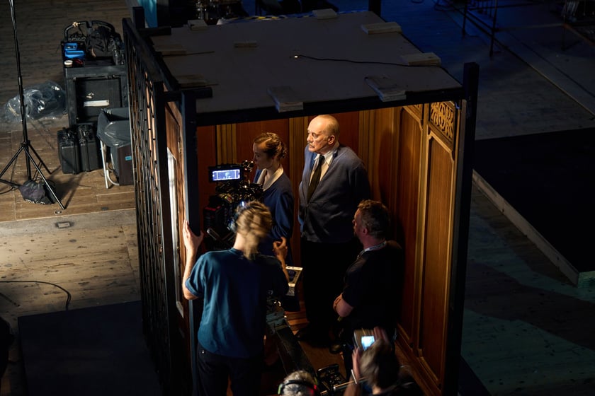 Wytw&oacute;rnia Film&oacute;w Fabularnych we Wrocławiu - studio "B", plan filmu "1949" w reż. Pawła Pawlikowskiego - scena z windą