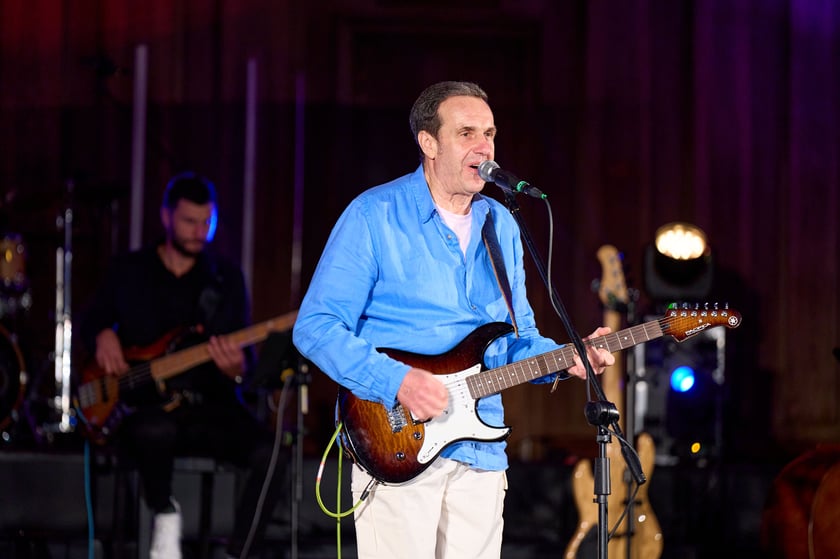 III edycja Og&oacute;lnopolskiego Senioralnego Festiwalu Piosenki Artystycznej w ramach Wrocławskich Dni Seniora - koncert finałowy