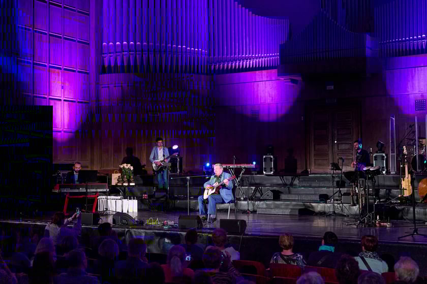 III edycja Og&oacute;lnopolskiego Senioralnego Festiwalu Piosenki Artystycznej w ramach Wrocławskich Dni Seniora - koncert finałowy