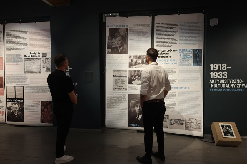 Wystawa &bdquo;Historie odzyskane. Queer na Dolnym Śląsku&rdquo; w Muzeum Teatru im. H. Tomaszewskiego do 30 listopada