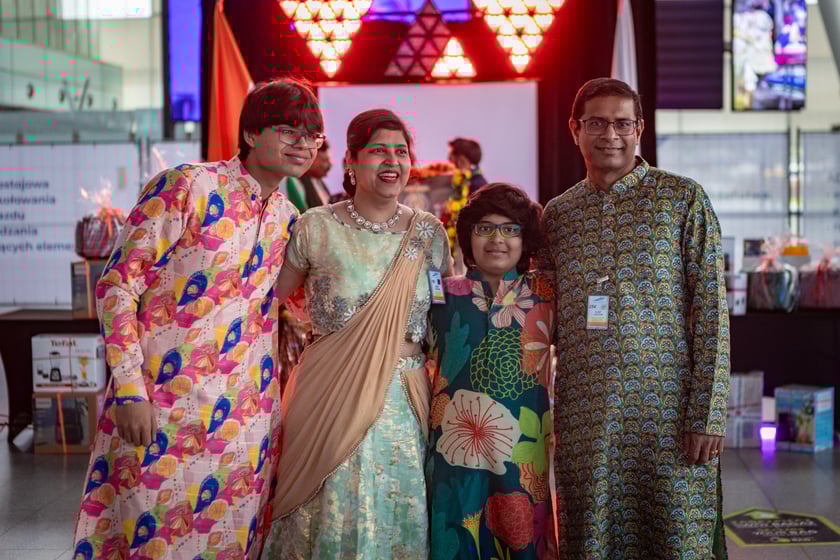 Obchody Święta Diwali na lotnisku we Wrocławiu, 2 listopada 2025