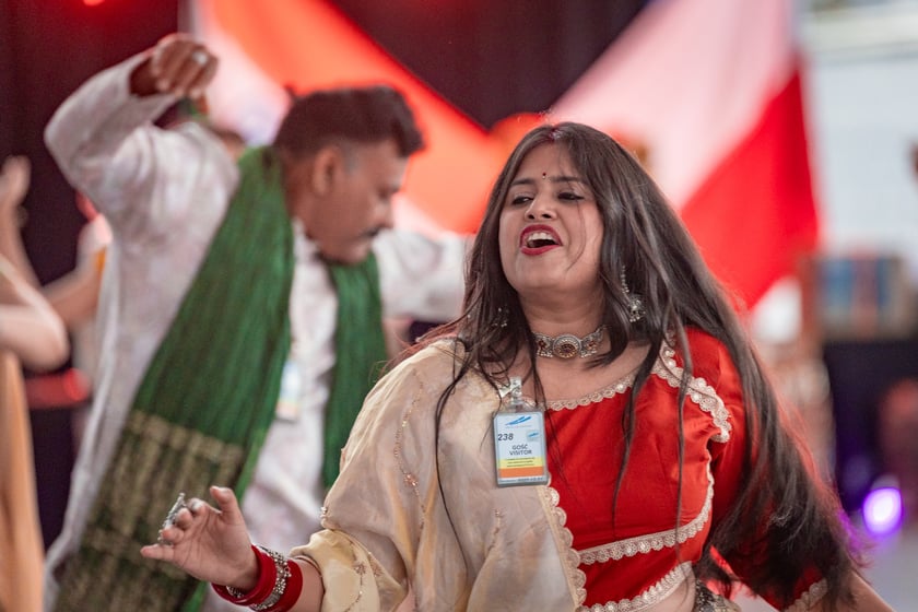 Obchody Święta Diwali na lotnisku we Wrocławiu, 2 listopada 2025
