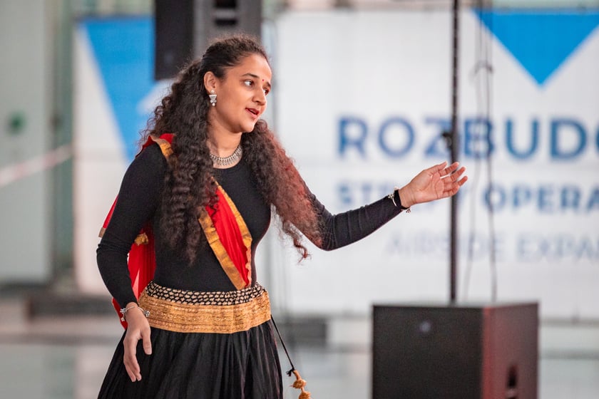 Obchody Święta Diwali na lotnisku we Wrocławiu, 2 listopada 2025