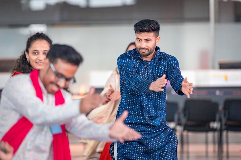 Obchody Święta Diwali na lotnisku we Wrocławiu, 2 listopada 2025