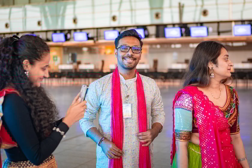 Obchody Święta Diwali na lotnisku we Wrocławiu, 2 listopada 2025