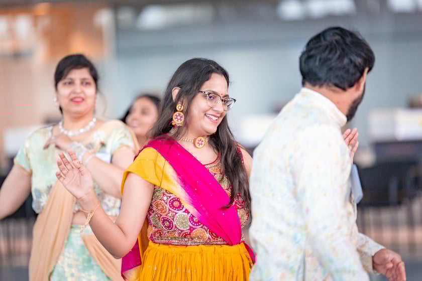 Obchody Święta Diwali na lotnisku we Wrocławiu, 2 listopada 2025