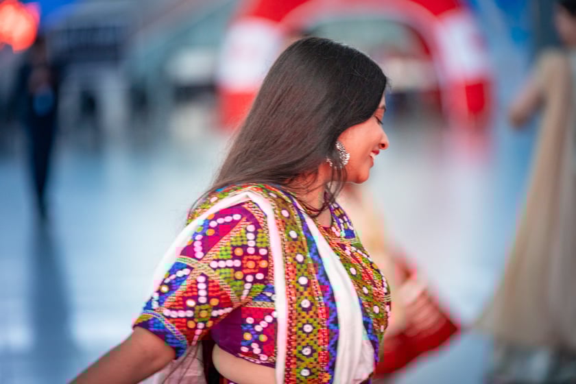 Obchody Święta Diwali na lotnisku we Wrocławiu, 2 listopada 2025
