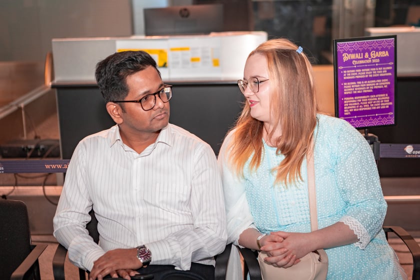 Obchody Święta Diwali na lotnisku we Wrocławiu, 2 listopada 2025