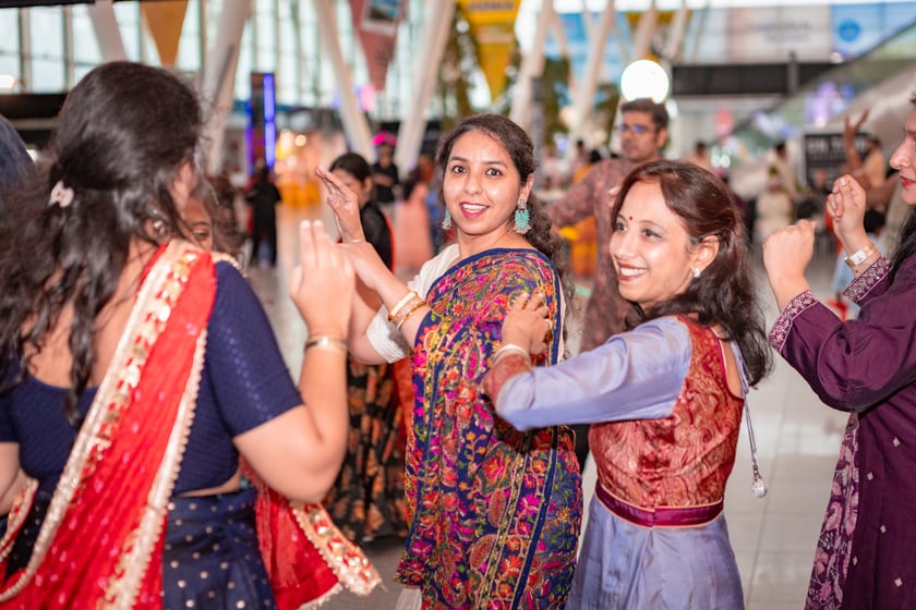 Obchody Święta Diwali na lotnisku we Wrocławiu, 2 listopada 2025