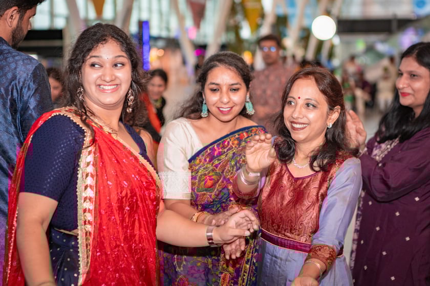 Obchody Święta Diwali na lotnisku we Wrocławiu, 2 listopada 2025