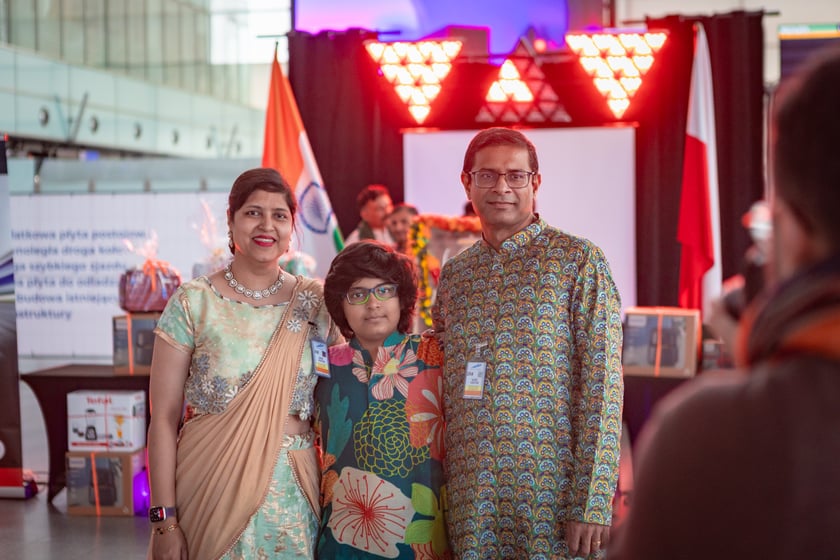 Obchody Święta Diwali na lotnisku we Wrocławiu, 2 listopada 2025