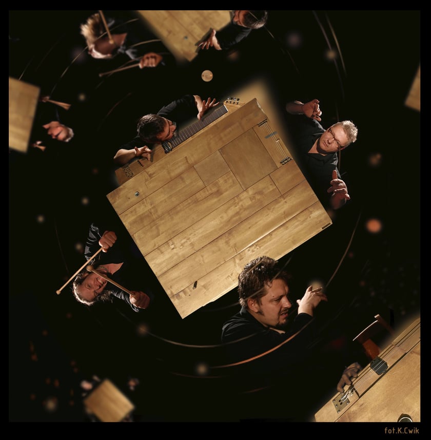 <p>&bdquo;Stolik&rdquo; grupy Karbido</p>