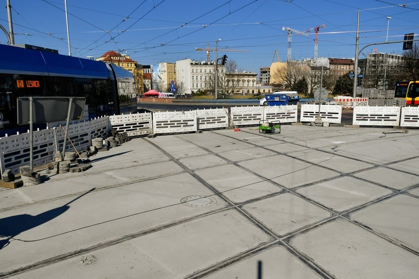 prace torowe na placu Jana Pawła II
