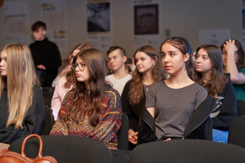 Kolędowanie w IV Liceum Ogólnokształcącym we Wrocławiu