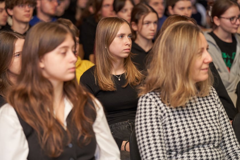 Kolędowanie w IV Liceum Ogólnokształcącym we Wrocławiu