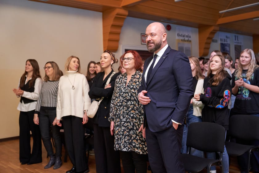 Kolędowanie w IV Liceum Ogólnokształcącym we Wrocławiu
