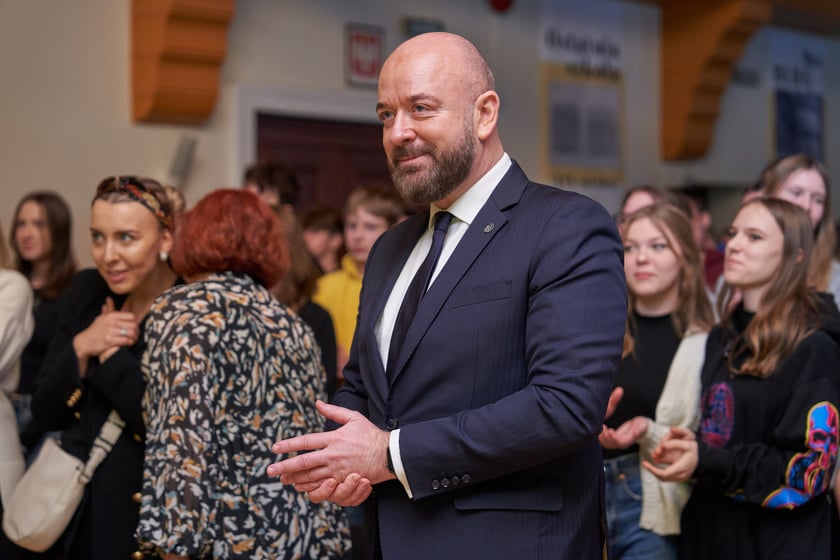 Kolędowanie w IV Liceum Ogólnokształcącym we Wrocławiu