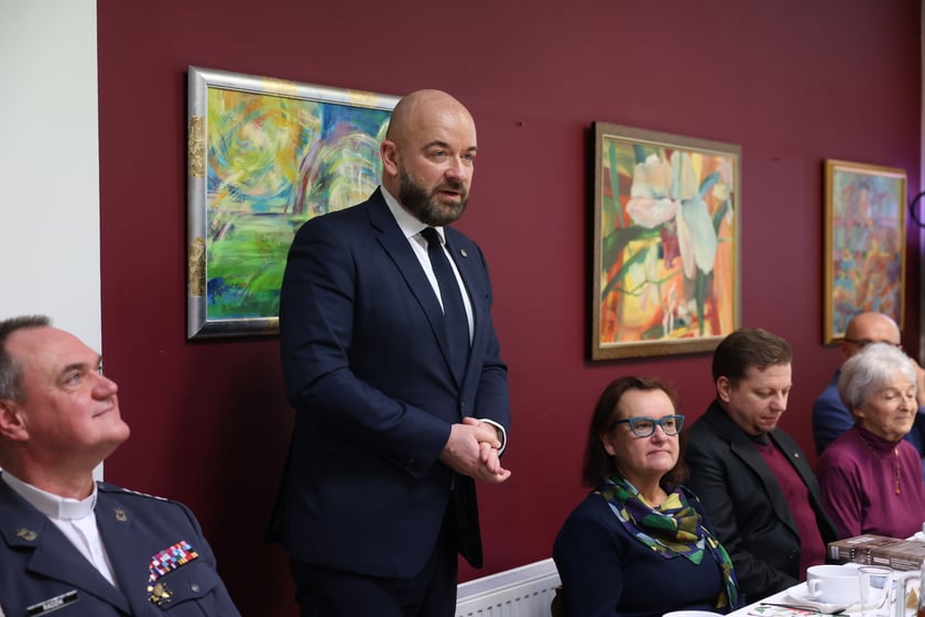 Spotkanie świąteczno-noworoczne z członkami stowarzyszenia Dolnośląska Rodzina Katyńska, 16.01.2024