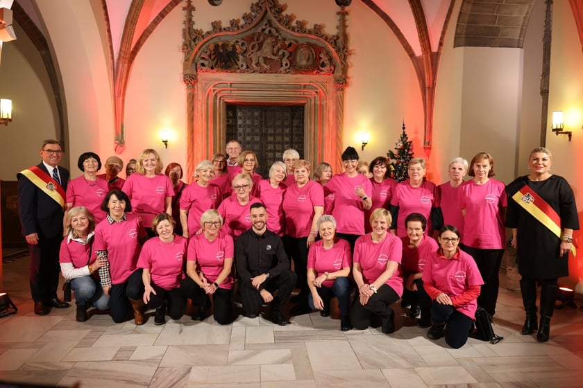 Uroczystość we wrocławskim starym Ratuszu, podczas której podziękowania za pracę na rzecz seniorów odebrało ponad 30 zaangażowanych społecznie wrocławian i wrocławianek.