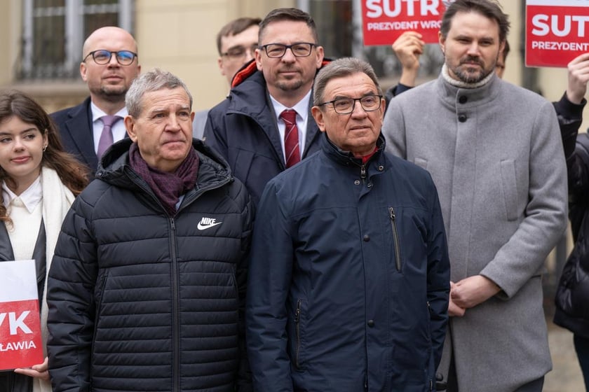 Konferencja prasowa prezydenta Jacka Sutryka i Nowej Lewicy