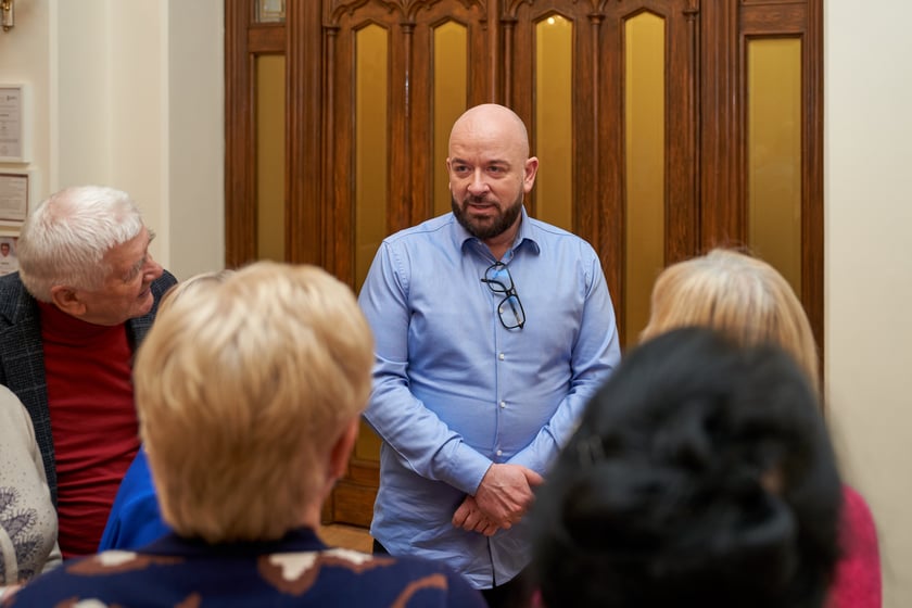 Wizyta seniorów w gabinecie  prezydenta Wrocławia