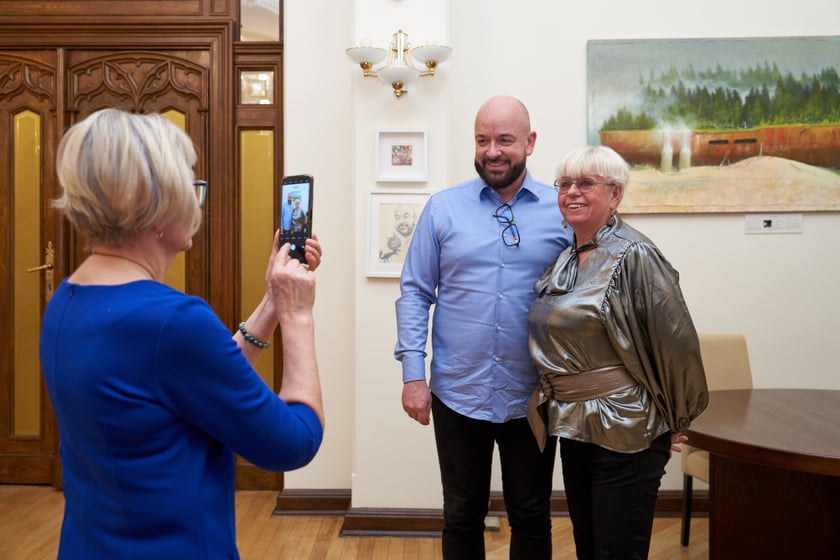 Wizyta seniorów w gabinecie  prezydenta Wrocławia