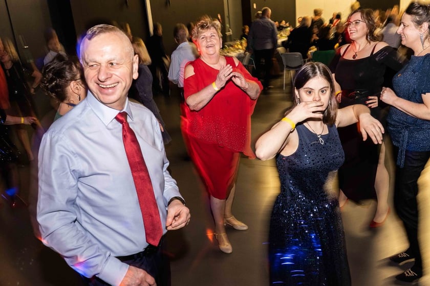Bal osób z niepełnosprawnością