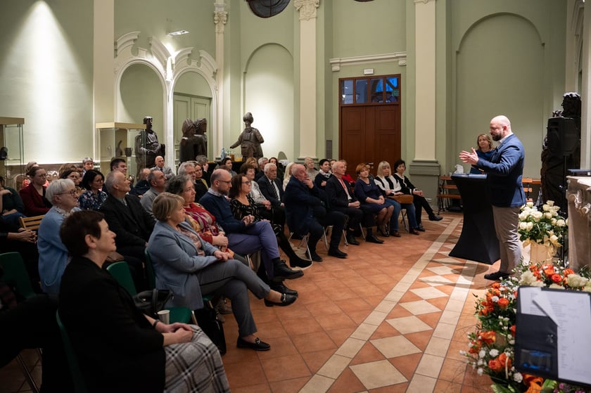 Uroczystość, której gospodarzem był prezydent Wrocławia Jacek Sutryk, była okazją do podziękowania za wkład w rozwój dialogu międzykulturowego we Wrocławiu.