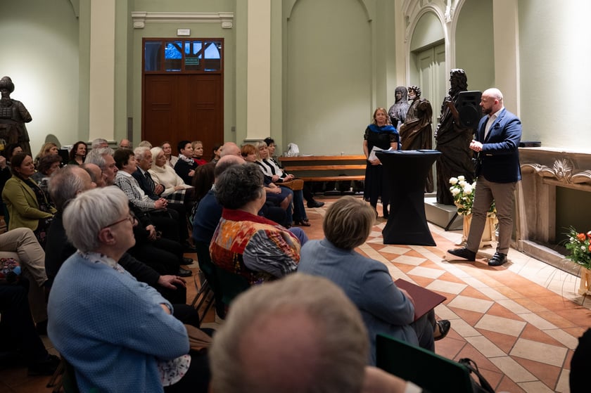 Uroczystość, której gospodarzem był prezydent Wrocławia Jacek Sutryk, była okazją do podziękowania za wkład w rozwój dialogu międzykulturowego we Wrocławiu.