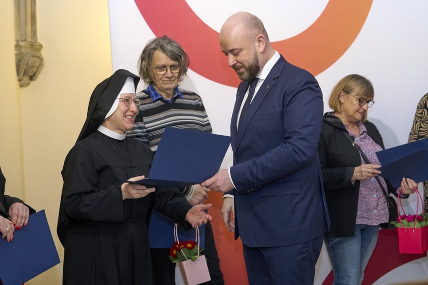 Wyróżnienia prezydenta Wrocławia dla podmiotów współpracujących z Wrocławskim Centrum Integracji