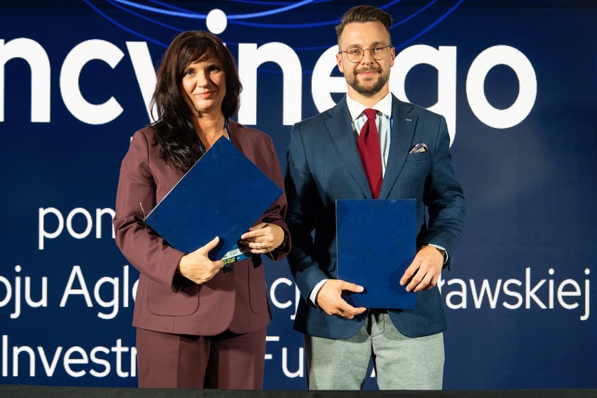 Podpisanie porozumienia między Agencją Rozwoju Aglomeracji Wrocławskiej a NCBR Investment Fund.