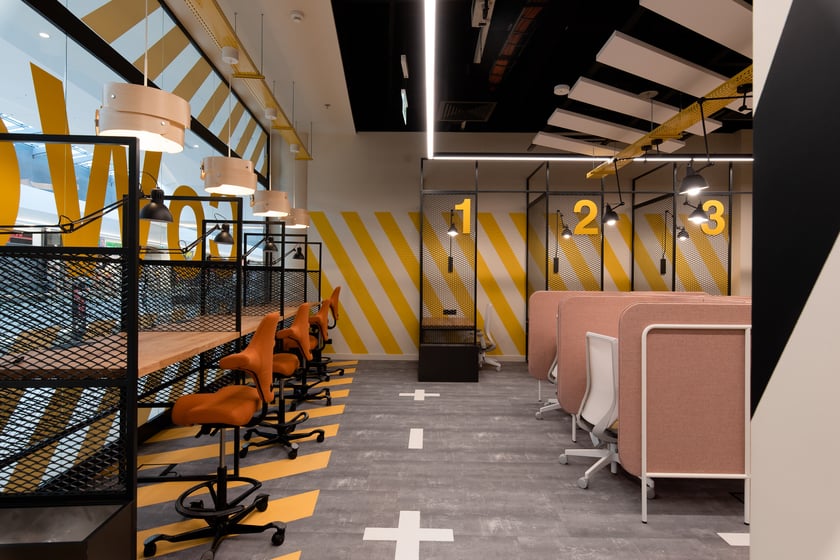 Centrum handlowe Aleja Bielany oferuje biura coworkingowe