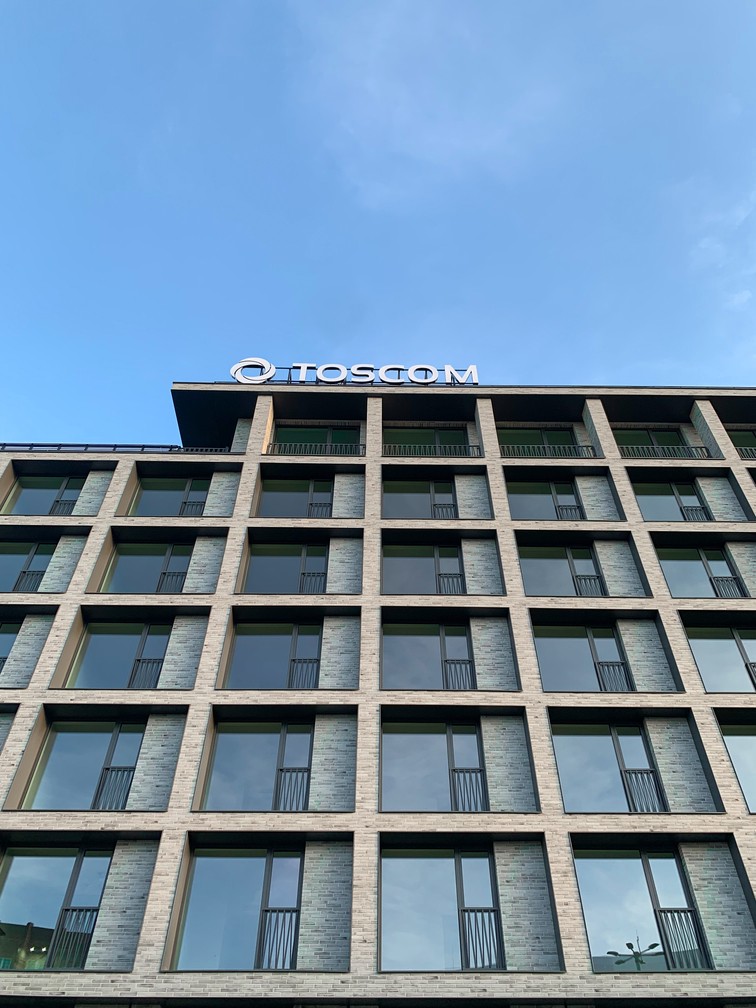 Nowy, wrocławski apartamentowiec znajduje się przy ulicy Romualda Traugutta