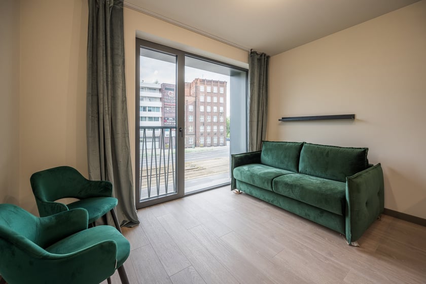 Nowy, wrocławski apartamentowiec znajduje się przy ulicy Romualda Traugutta